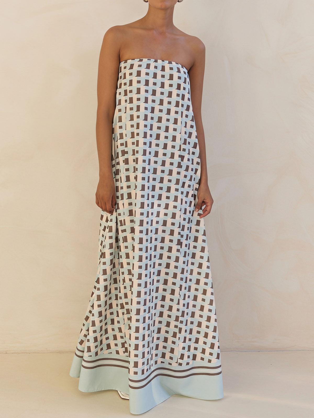 Flowy Border Print Strapless A Line Resort Strapless Maxi Dress