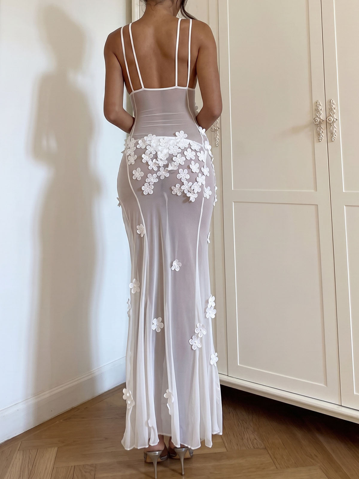 Sexy Deep V Neck Spaghetti Resort Slit Floral Applique Mesh Cover Up